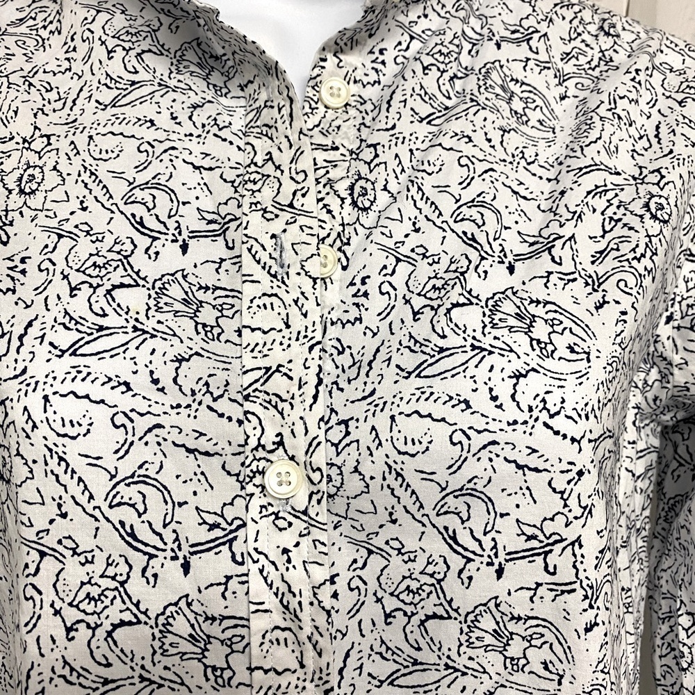 Banana Republic Soft Wash Dress Shirt - Picture 3 of 10